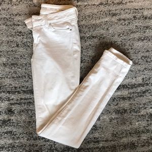 Calvin Klein Jeans in white